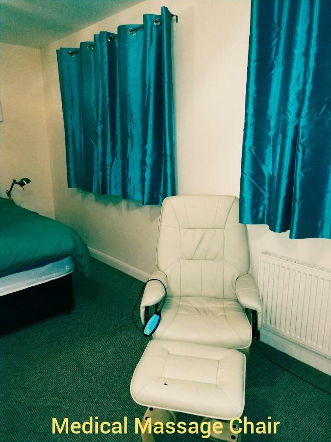 Homestay Longford Street, *